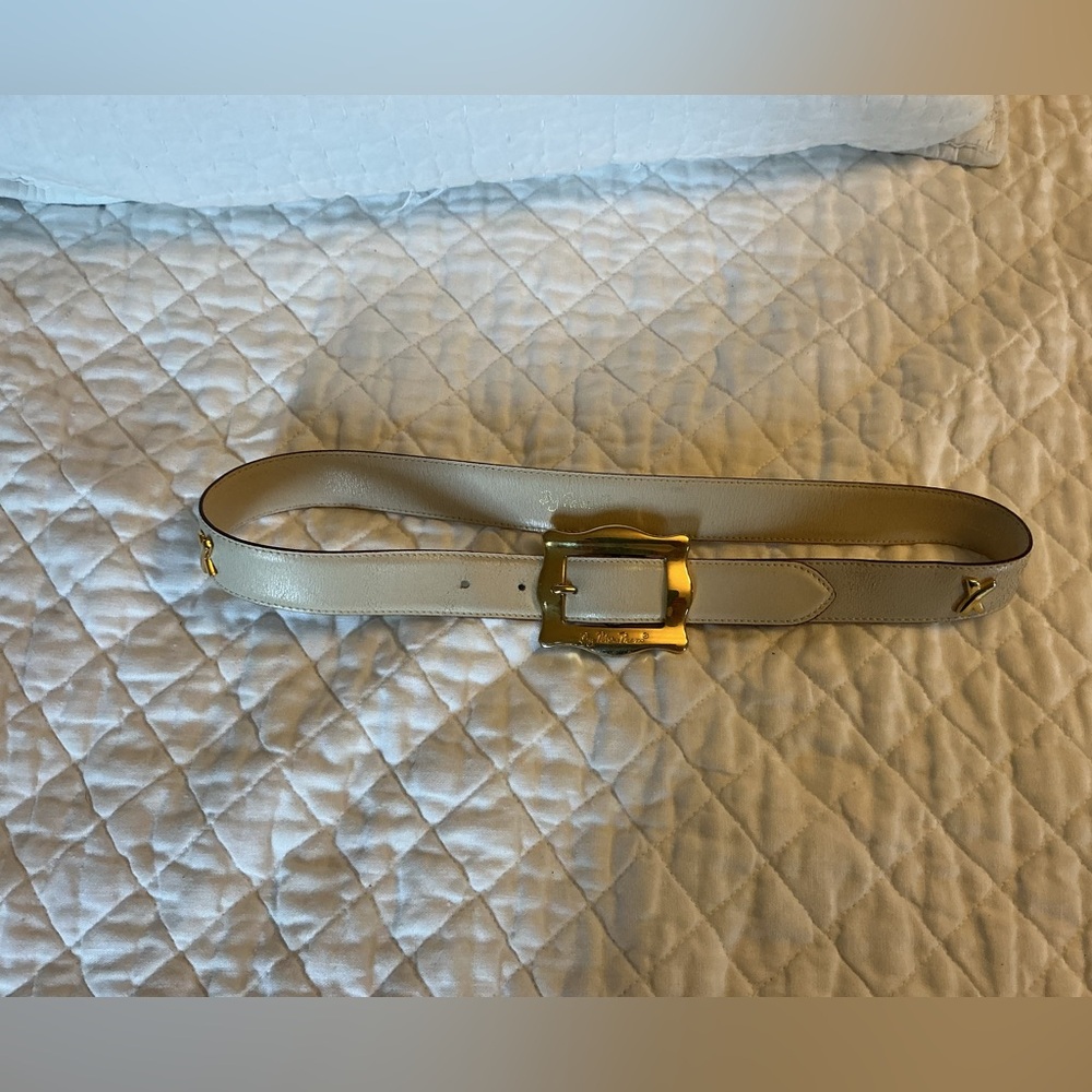 Paloma Picasso Vintage  Leather Belt size medium in cream